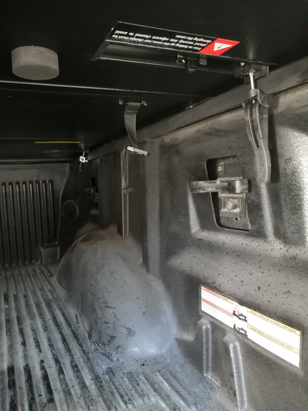 FI_GA2_TapaPlegable_Ford_F150_04